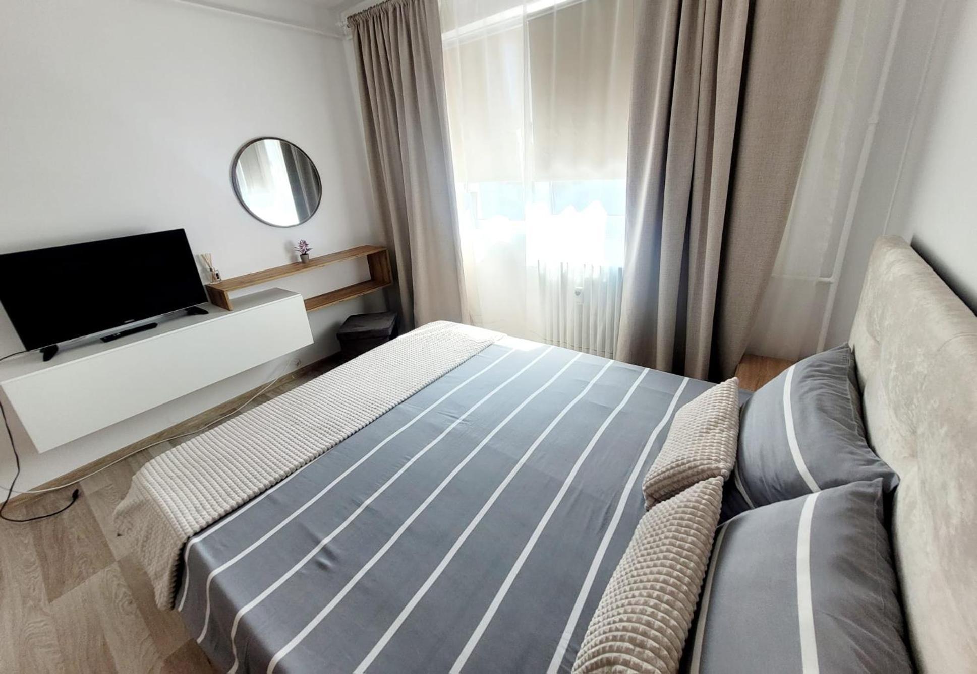 Christal Apartment Bacau Luaran gambar